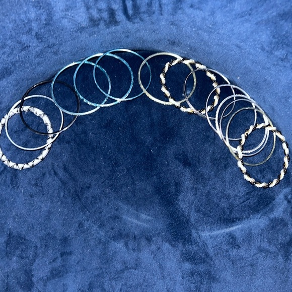 NIB Bangle bracelet’s by LENOX - Picture 4 of 6